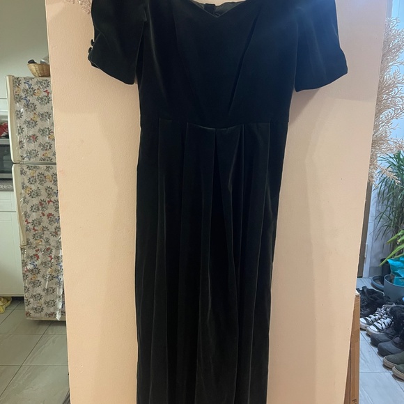 Laura Ashley dark green velvet dress - Picture 9 of 15